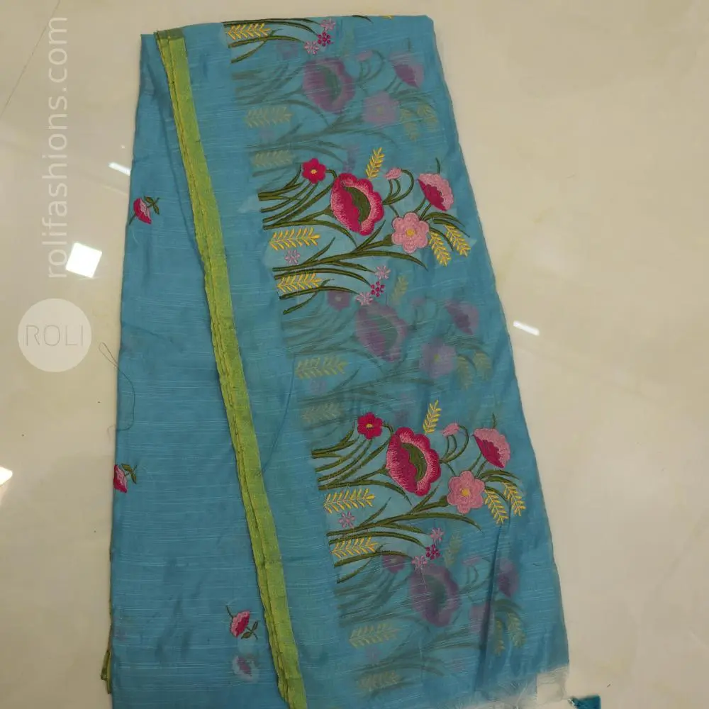 Nevy blue saree in floral embroidery and patterned with pink fabric