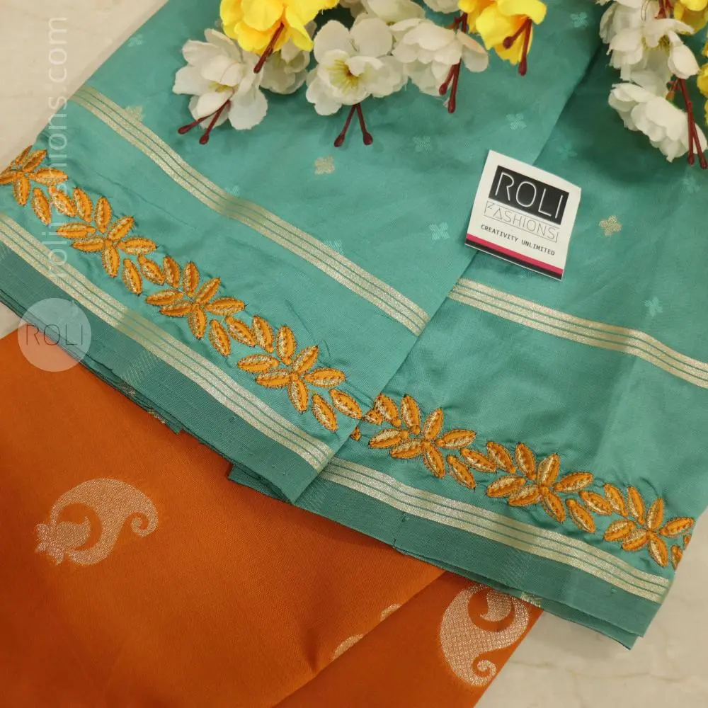 Magical mustard with teal blue border