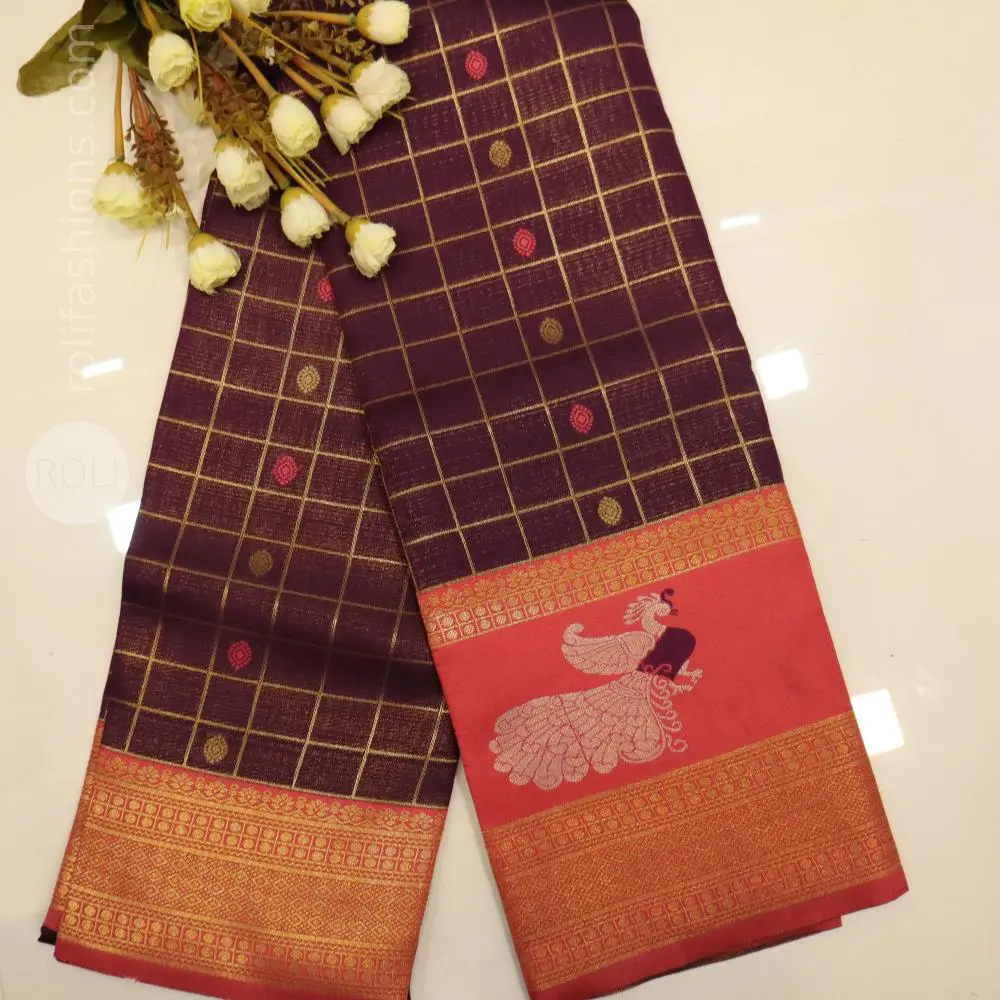 Dark paakku colour with crimson border