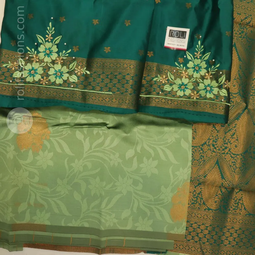 Pistha green with turquoise 