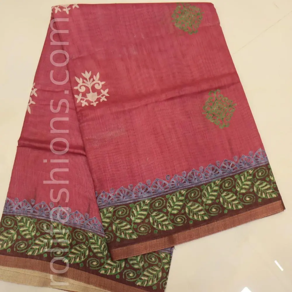 Peach and magenta border saree 